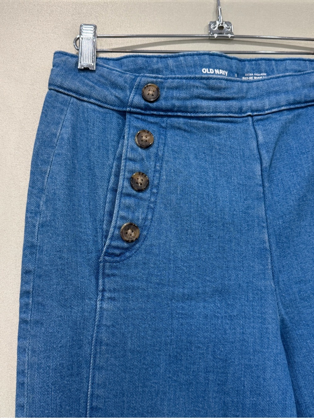 Old Navy Blue Wide-Leg High-Rise Jeans with Button Detail - Picture 6 of 10